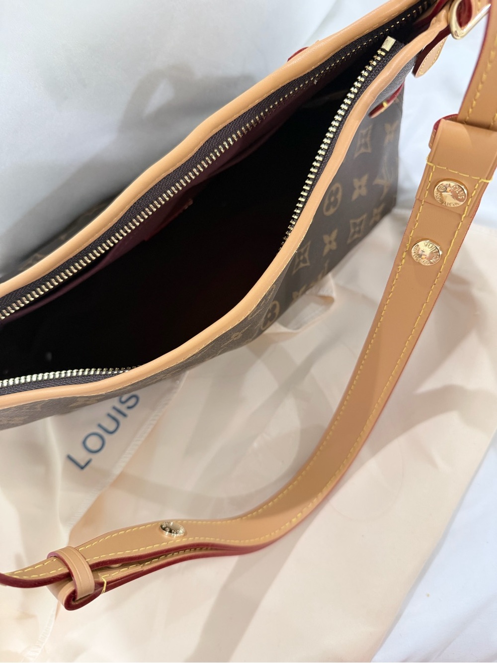 Fashion Monogram Shoulder Bag with Natural Vachetta - Picture 8 of 8
